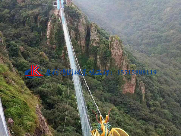 吊桥定制安装厂家