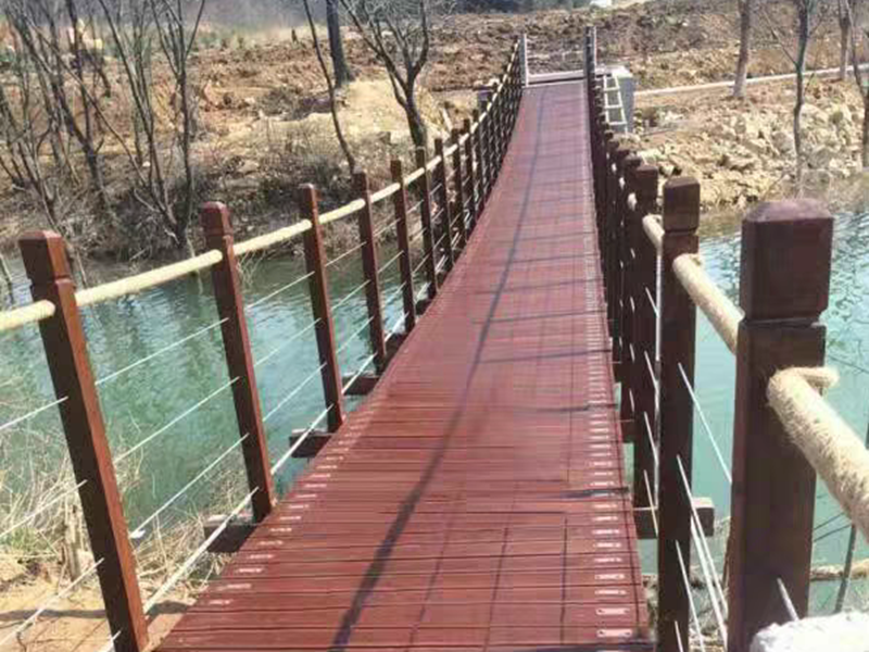 吊桥厂家哪家好